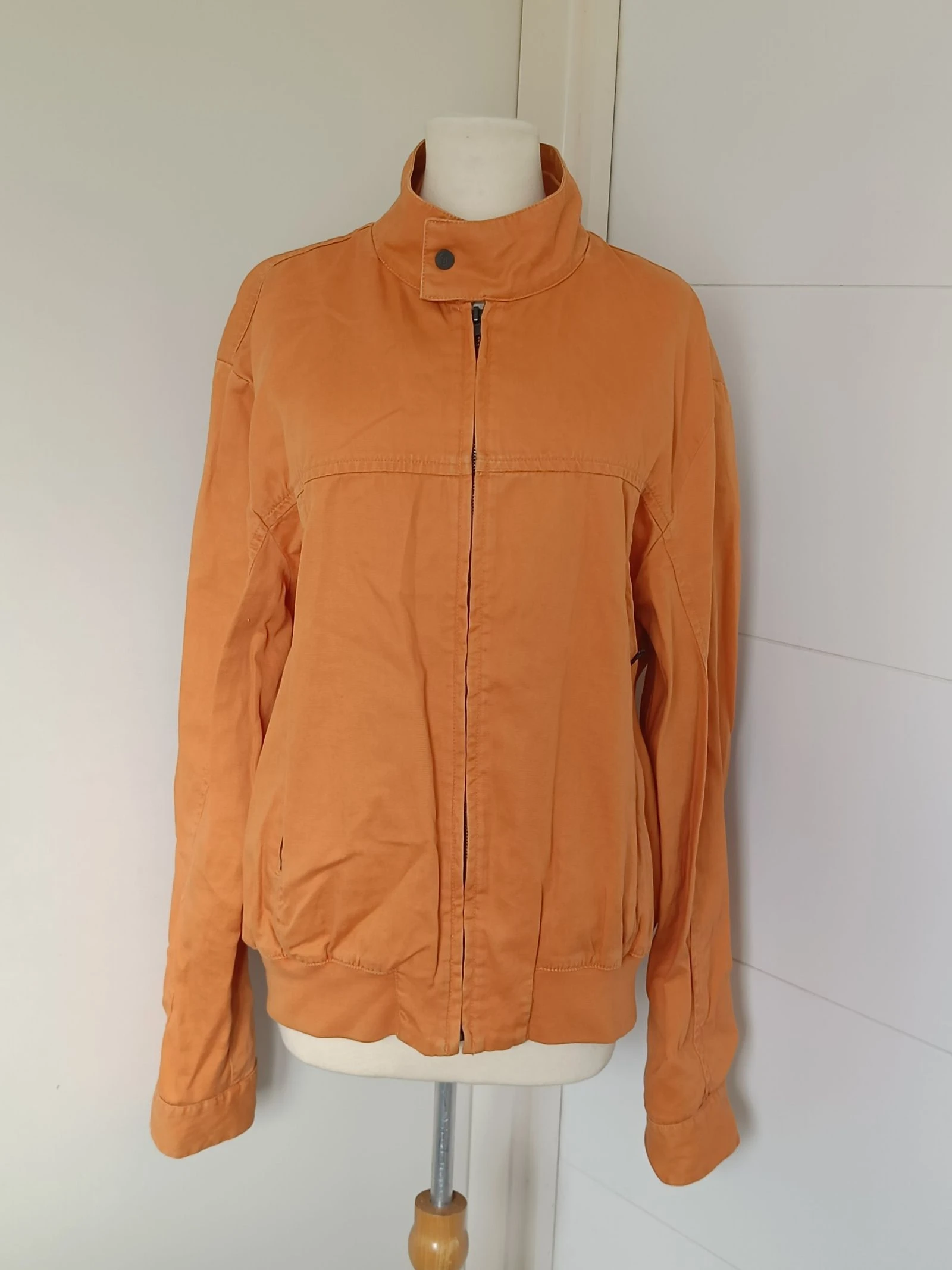 Chaqueta vaquera naranja de Marlboro Classics, talla 50 – photo 2